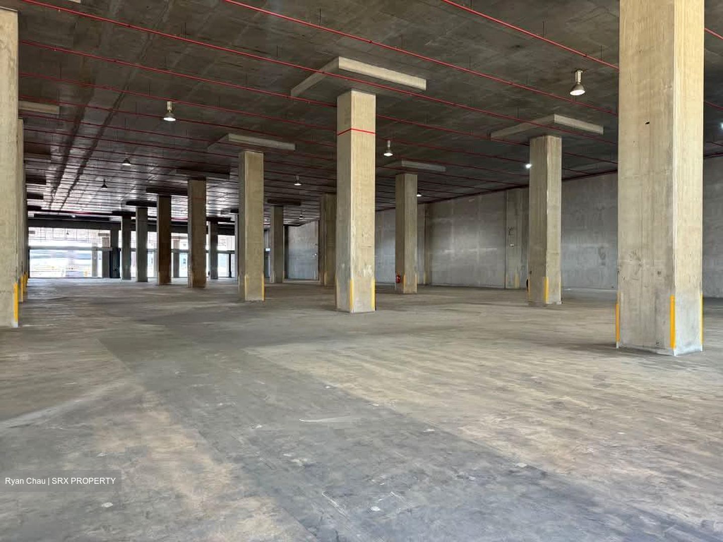 Pandan Road (D22), Warehouse #565612991